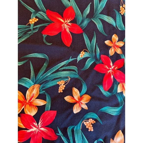 Jos. A. Bank Mens XL Floral Hawaiian Shirt Black Red Green 100% Silk - Picture 2 of 5